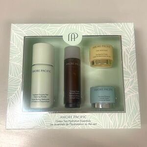 New AMORE PACIFIC Green Tea Hydration Essentials Facial Cleansing Set